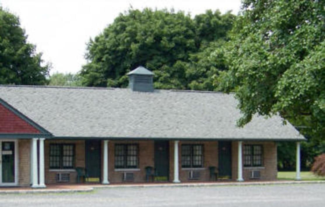 Holly Motel Southampton Exterior photo