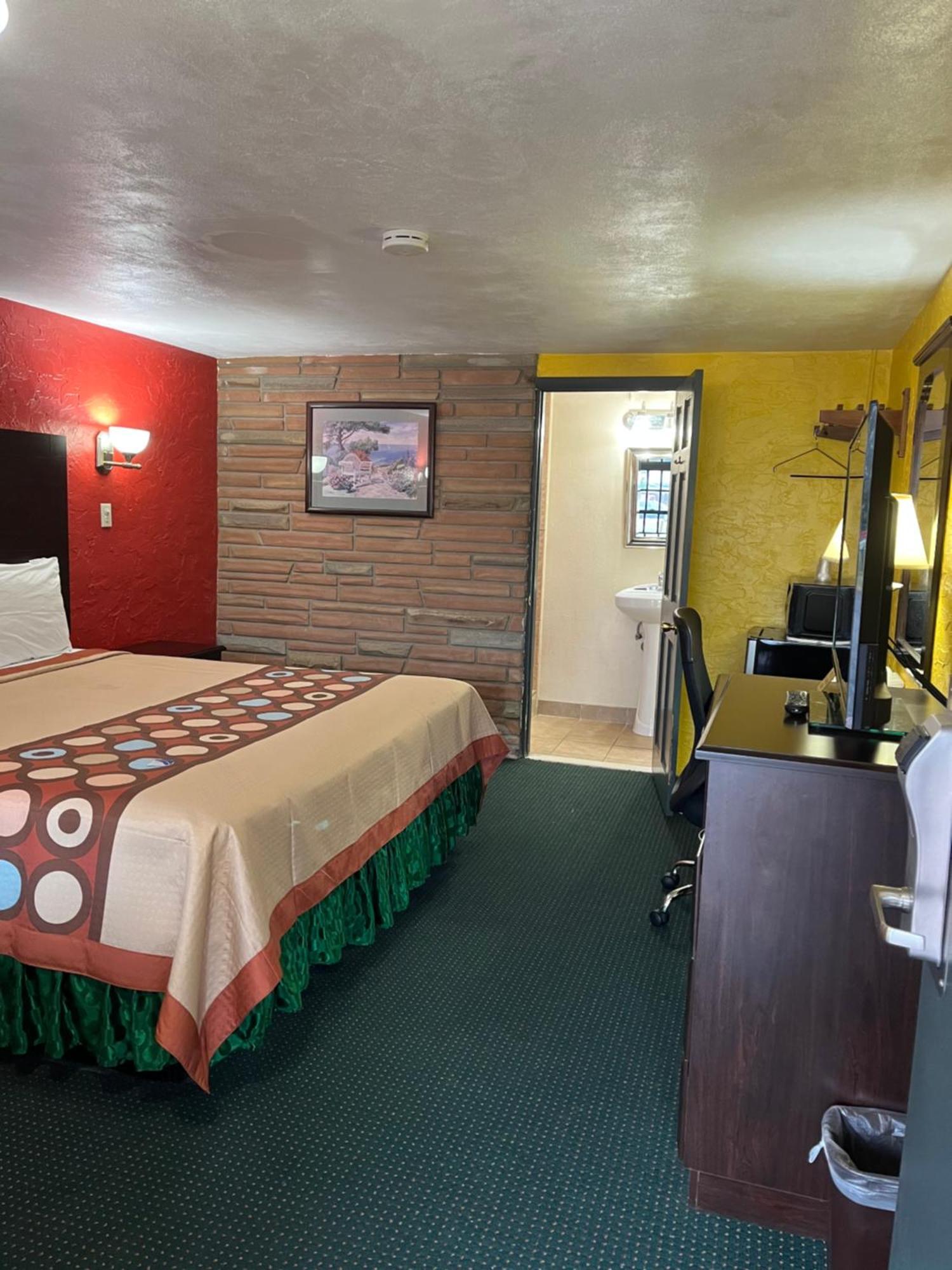 Holly Motel Southampton Exterior photo