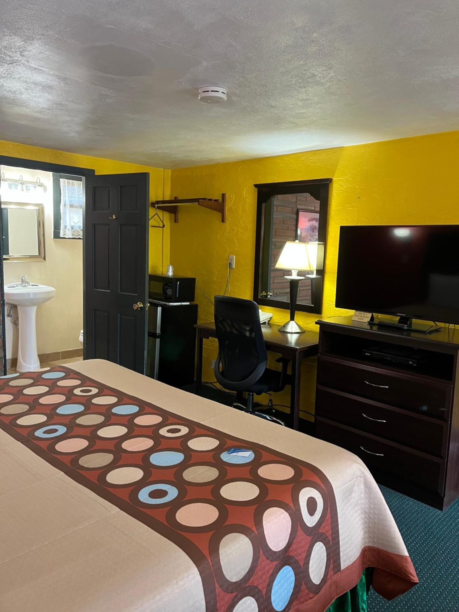 Holly Motel Southampton Exterior photo
